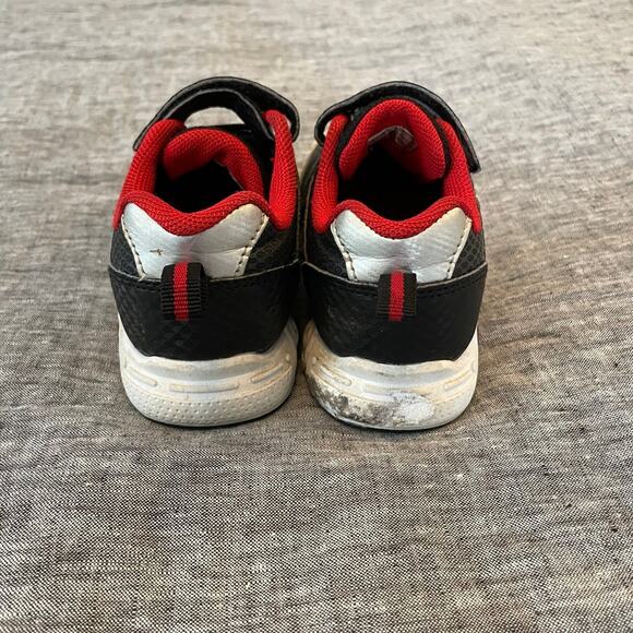 Mickey Mouse Toddler 8 Velcro Sneakers - Picture 4 of 7